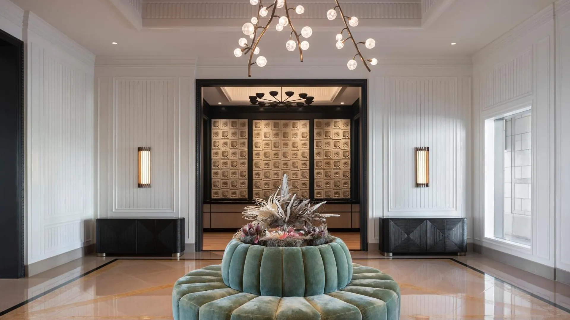 ***** Resort Hotel The Ritz-Carlton, Grand Cayman Dog City Isole Cayman
