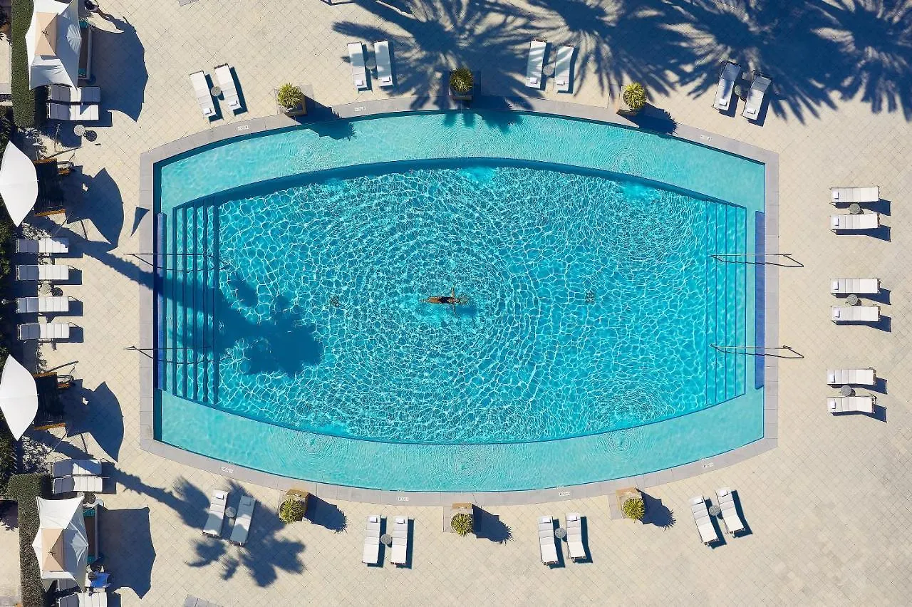 The Ritz-Carlton, Grand Cayman Hotel Seven Mile Beach 5*,