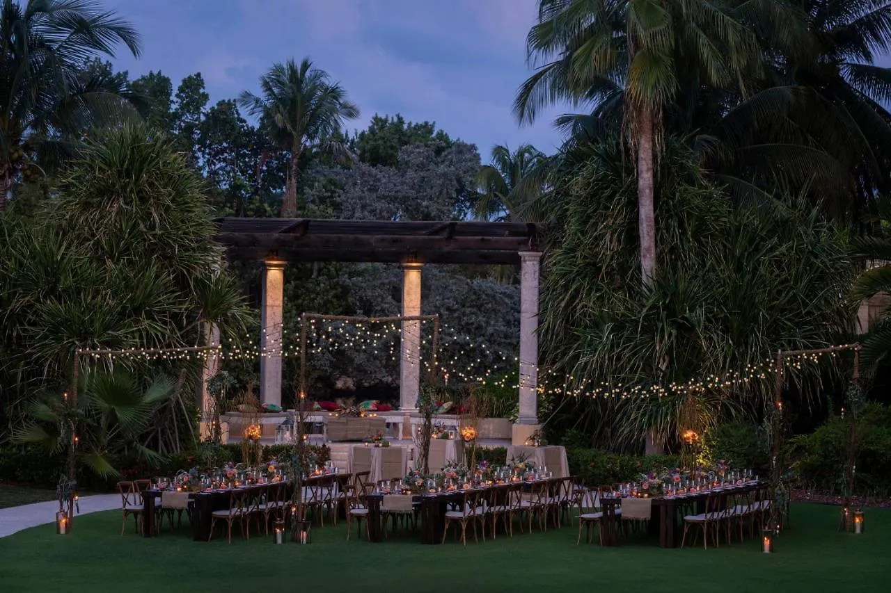 The Ritz-Carlton, Grand Cayman Hotel Seven Mile Beach Resort