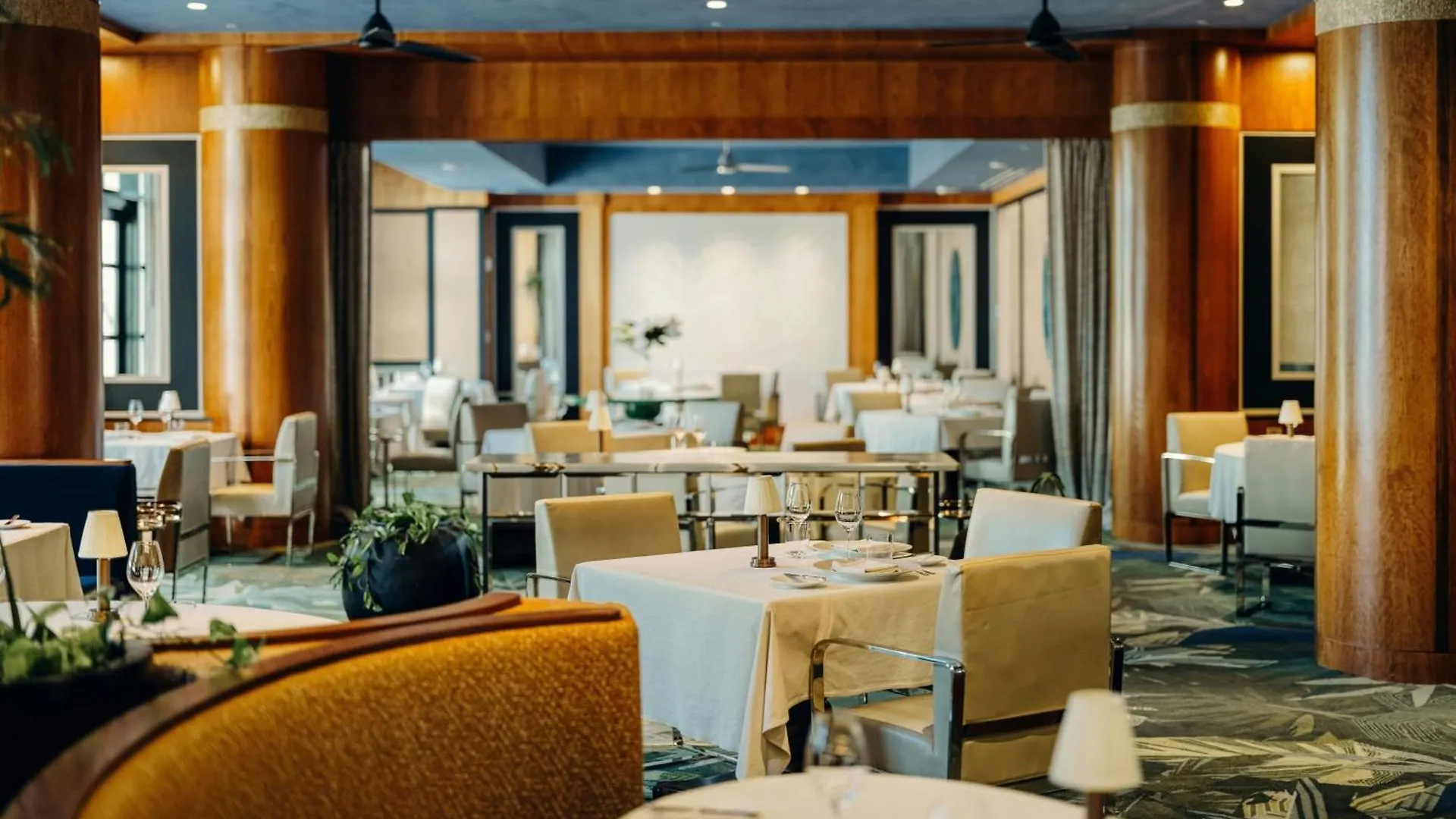 Отель The Ritz-Carlton, Grand Cayman Seven Mile Beach